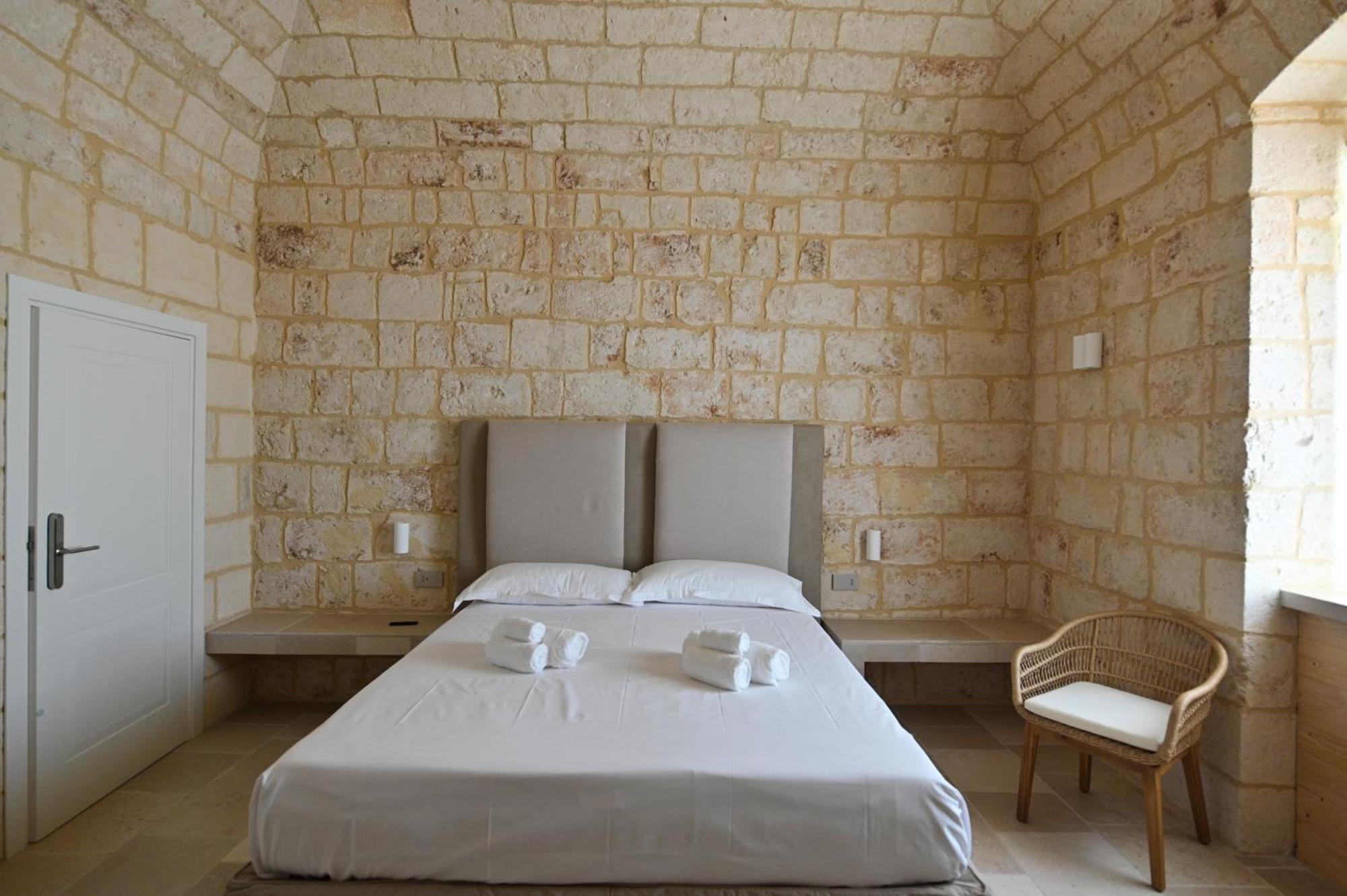 Palazzo Momi Bed & Breakfast Bari Exterior photo
