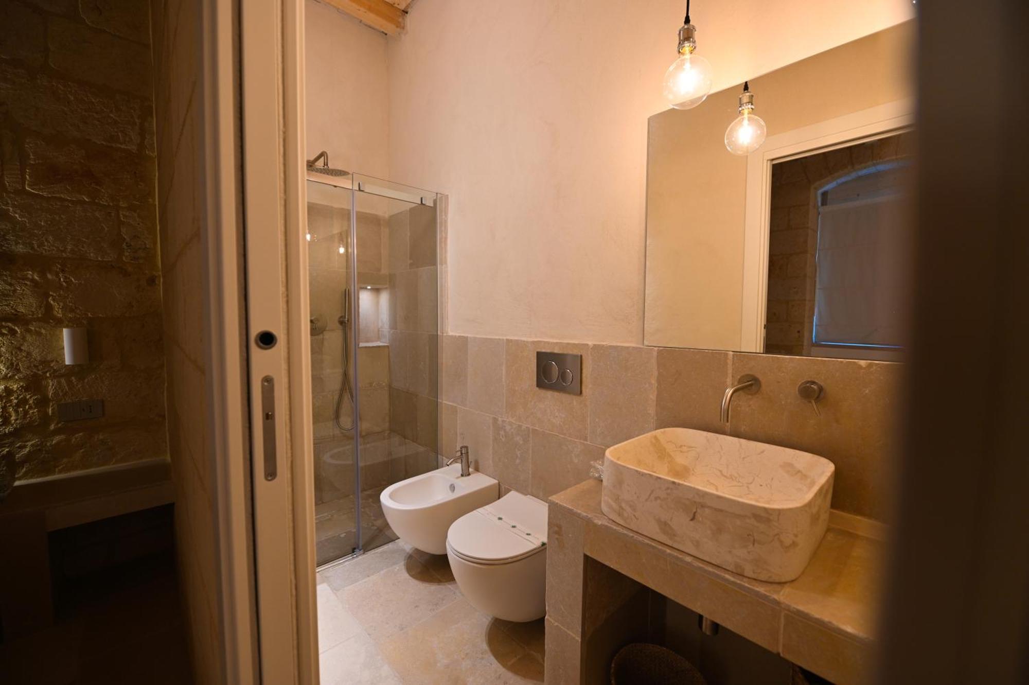 Palazzo Momi Bed & Breakfast Bari Exterior photo