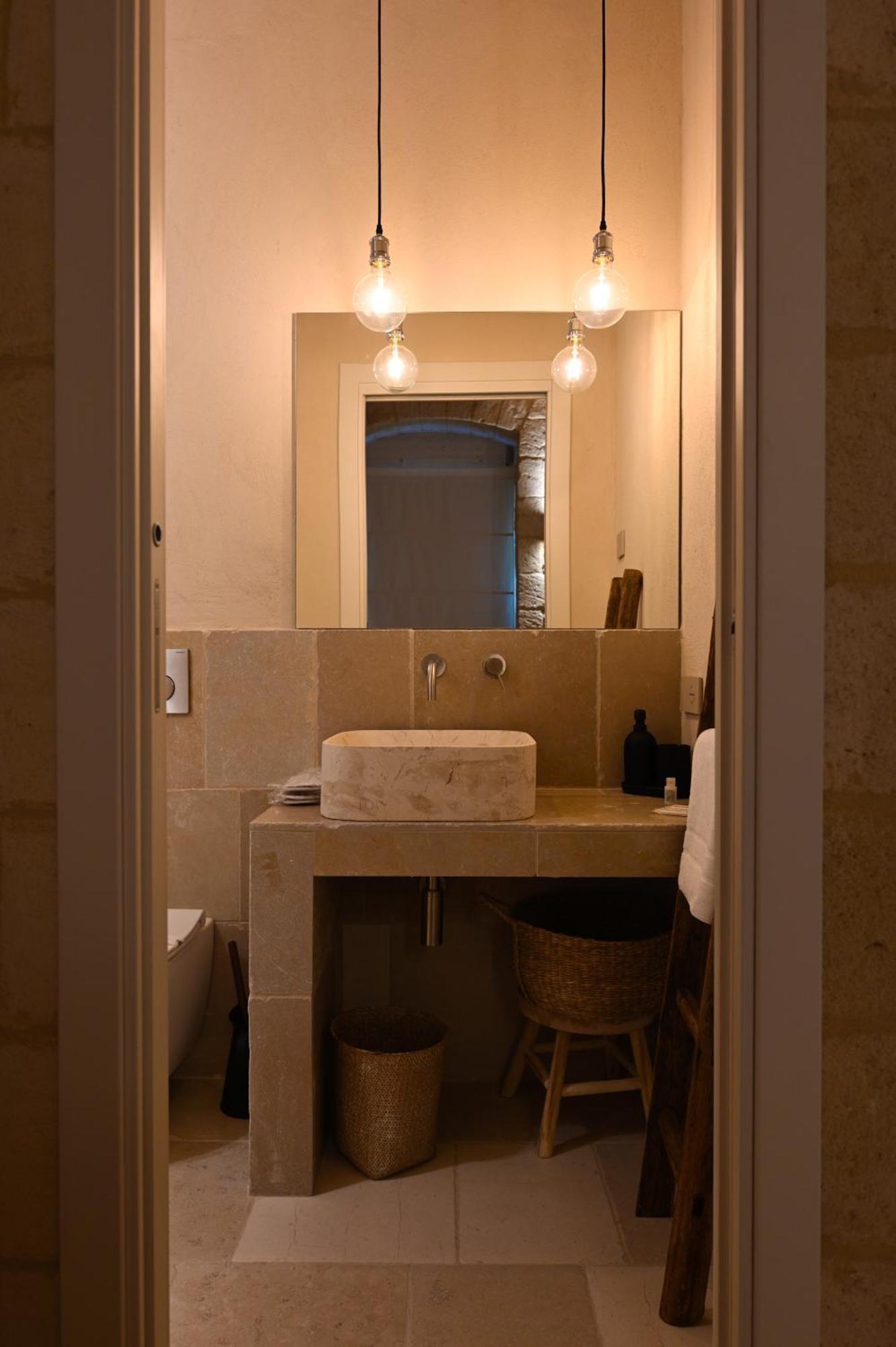 Palazzo Momi Bed & Breakfast Bari Exterior photo