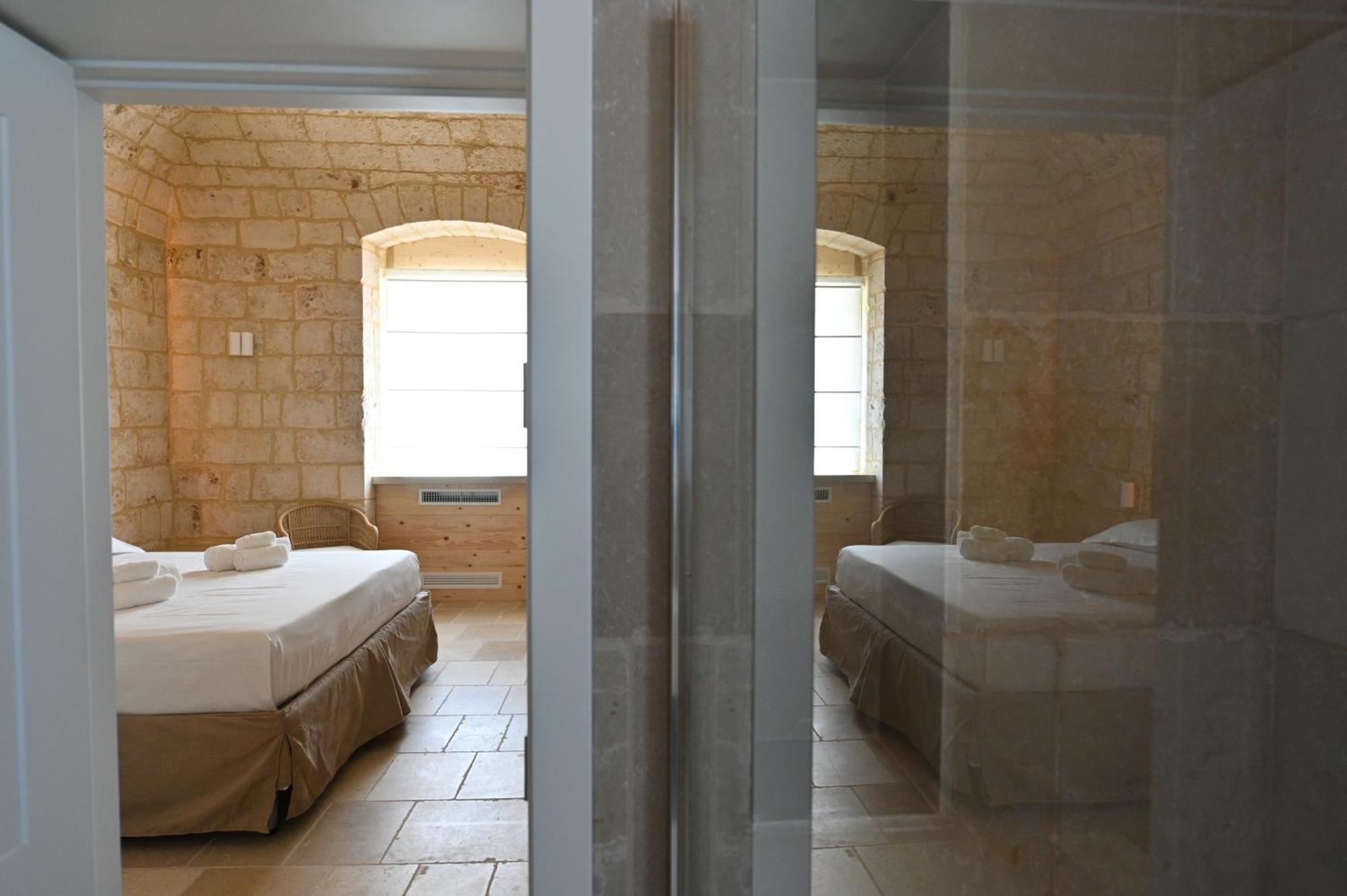 Palazzo Momi Bed & Breakfast Bari Exterior photo