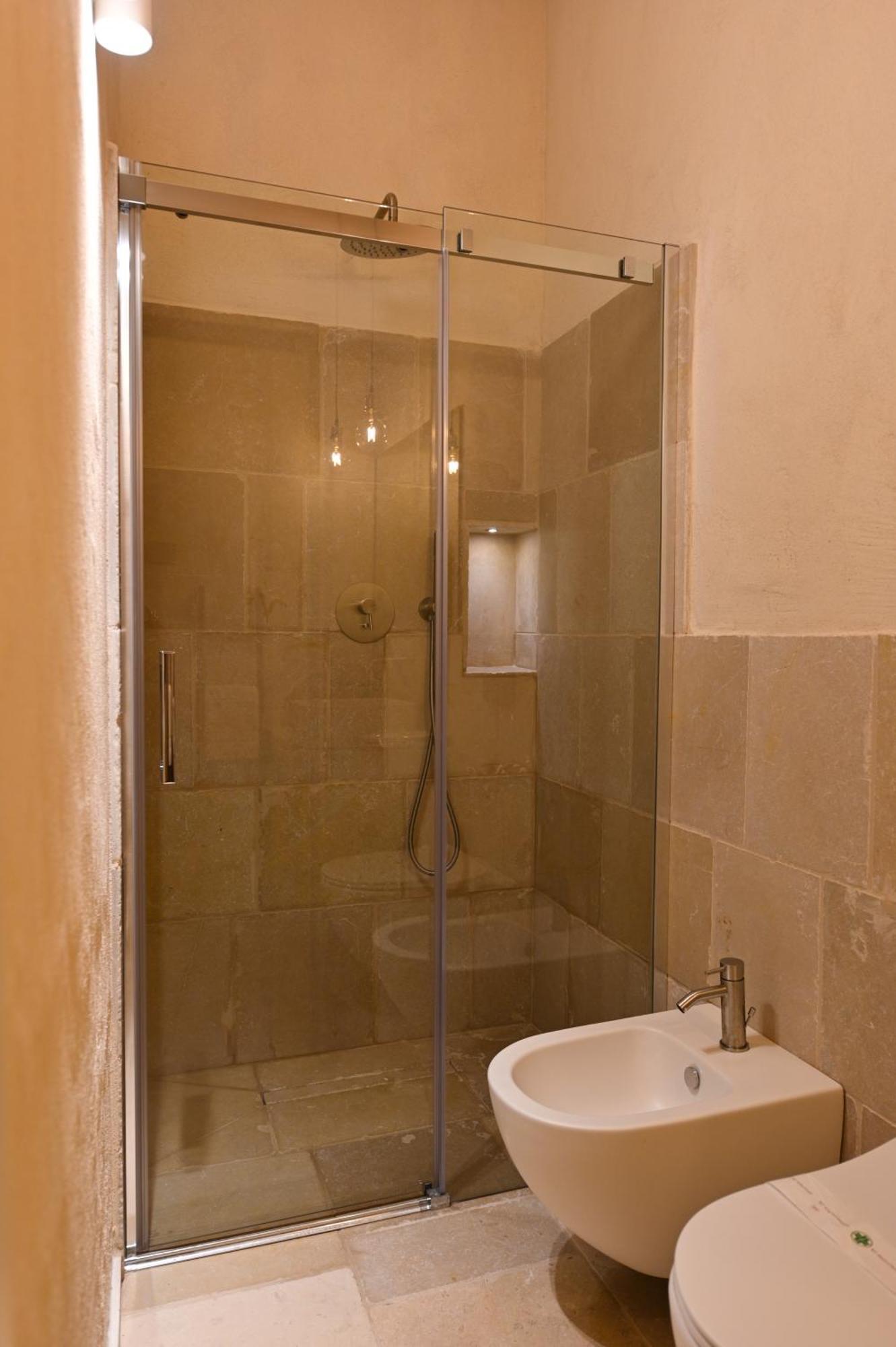 Palazzo Momi Bed & Breakfast Bari Exterior photo