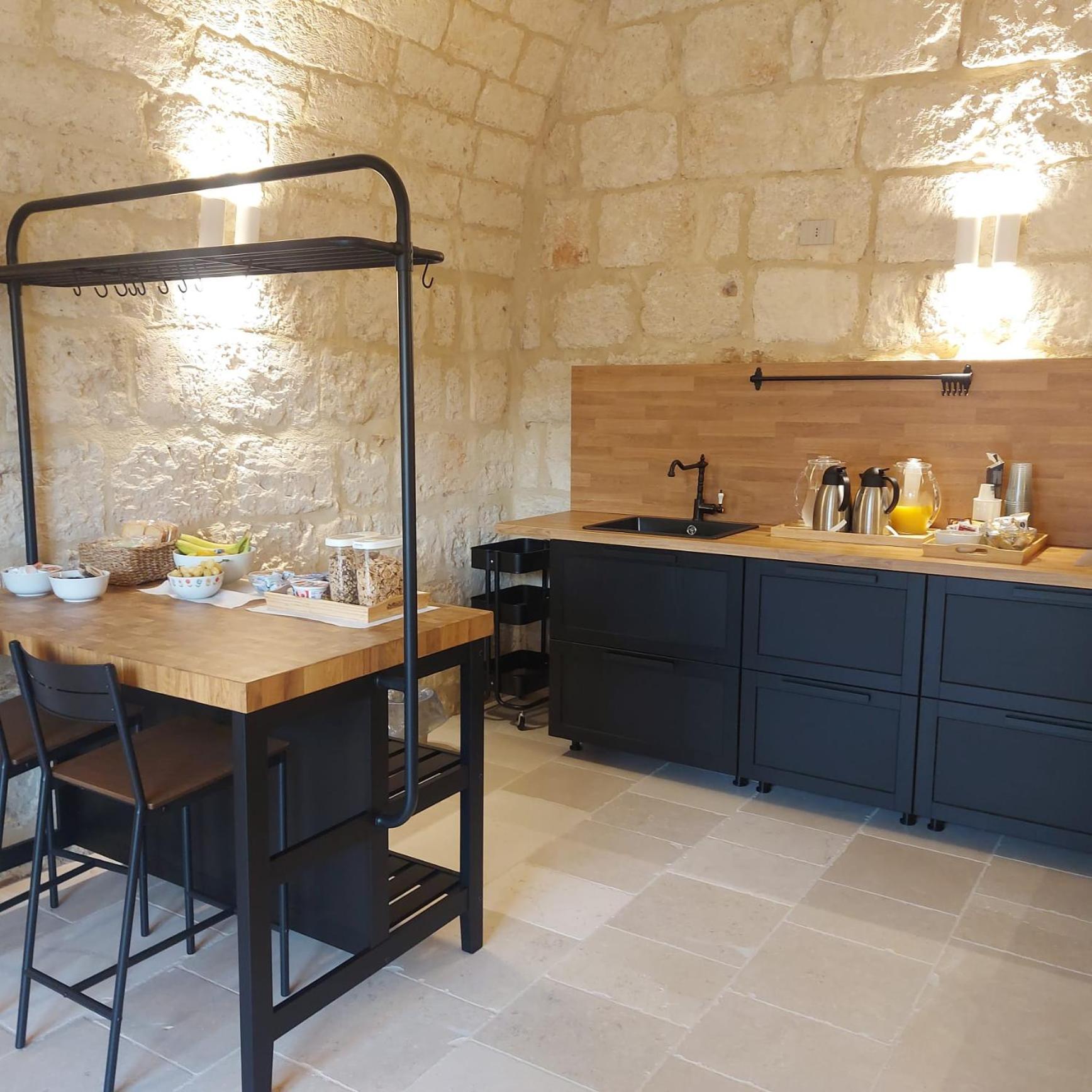 Palazzo Momi Bed & Breakfast Bari Exterior photo